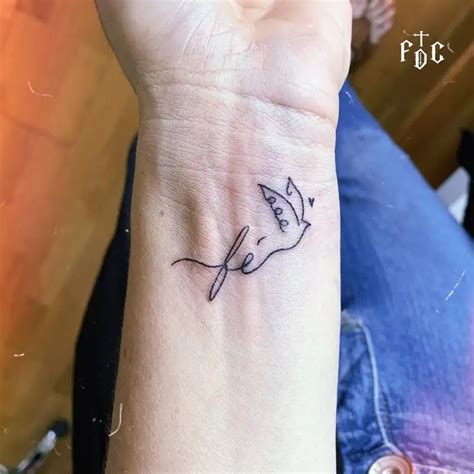 50 tatuajes para mujer bonitos y en tendencia que no te cansarás de。